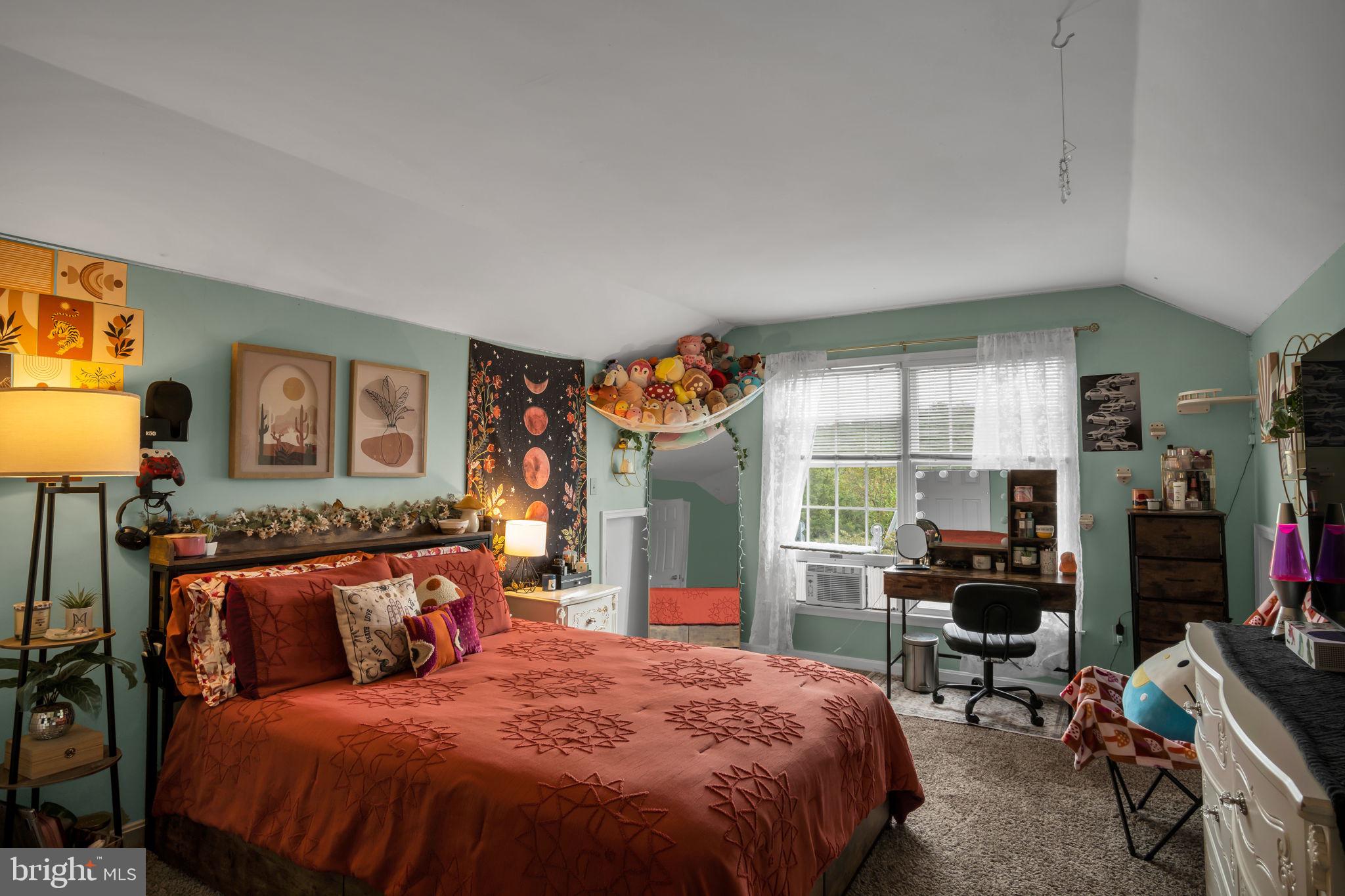 60 S BEN HOGAN DRIVE