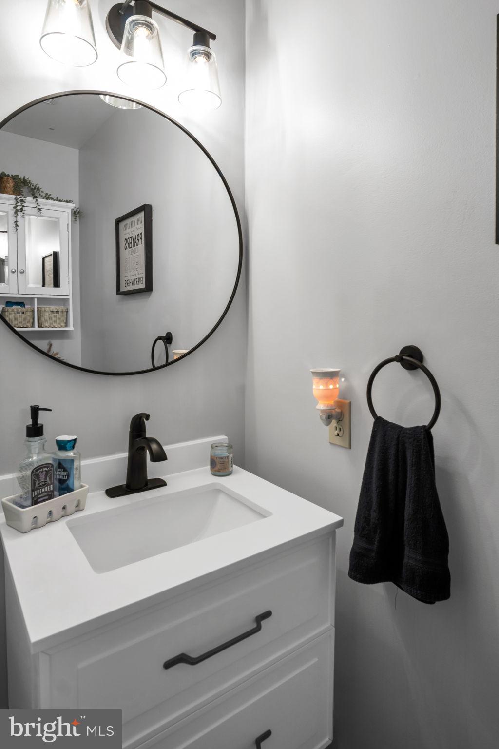 60 S BEN HOGAN DRIVE