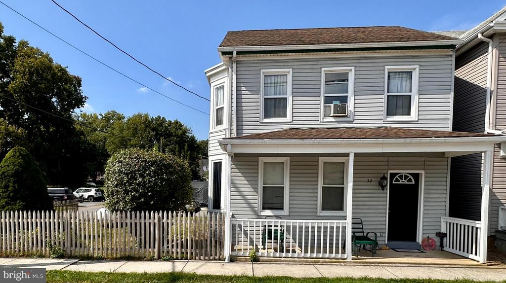 32 N YORK STREET