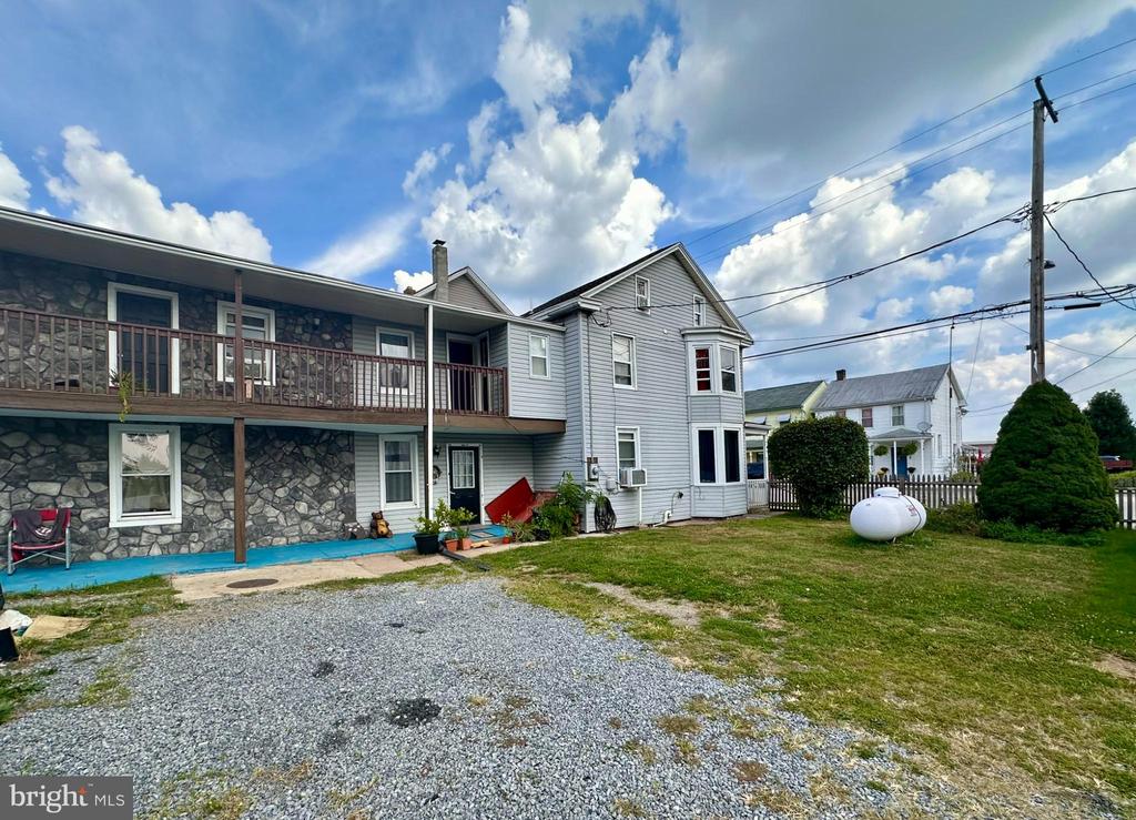 32 N YORK STREET