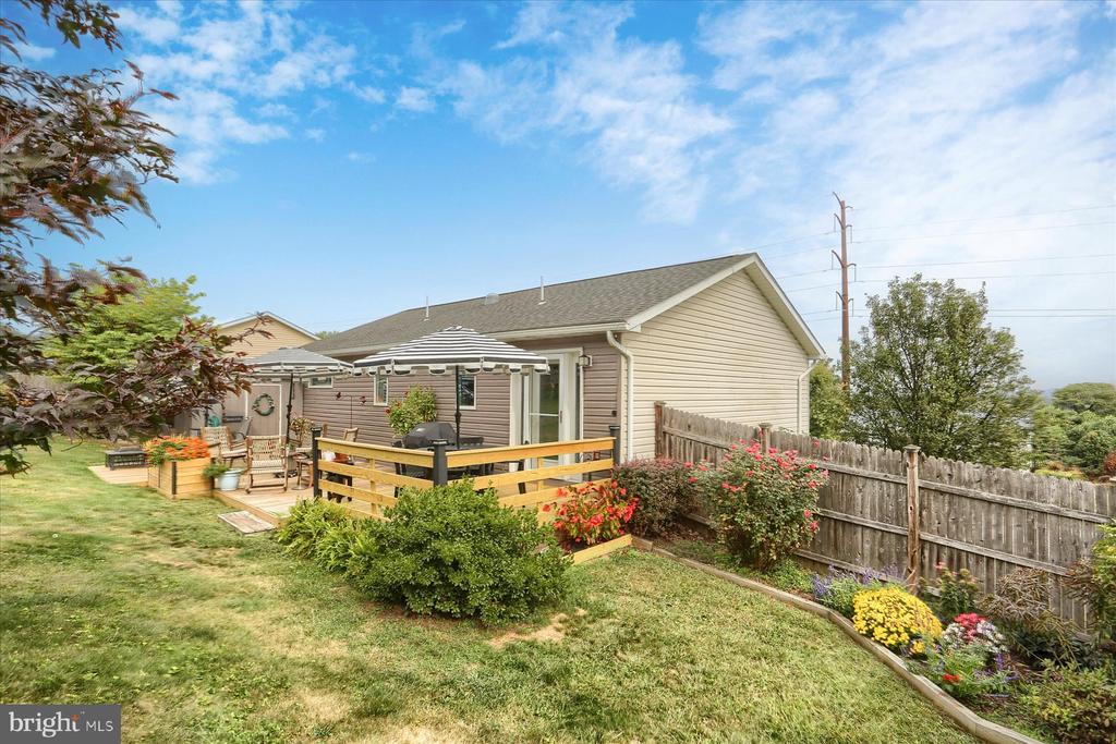 110 NORTHCREST DRIVE