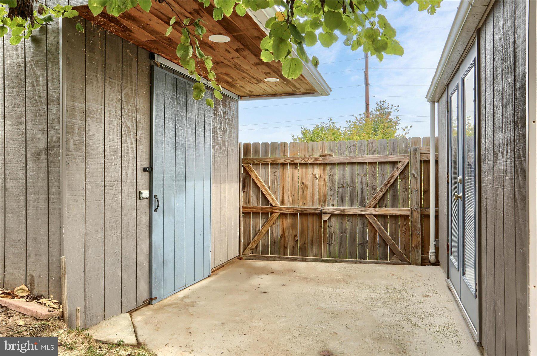 110 NORTHCREST DRIVE