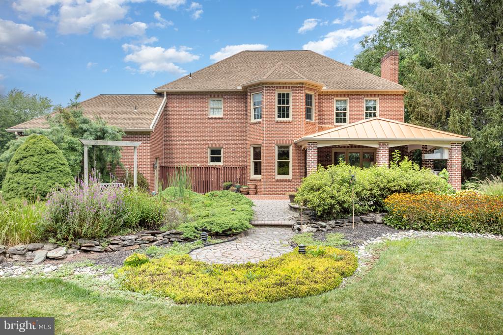 2547 HEPPLEWHITE DRIVE