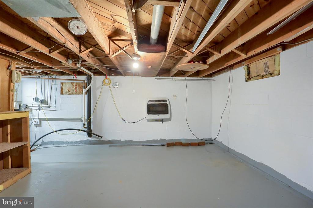 31 SPRINGERS LANE