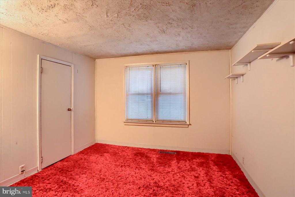 31 SPRINGERS LANE