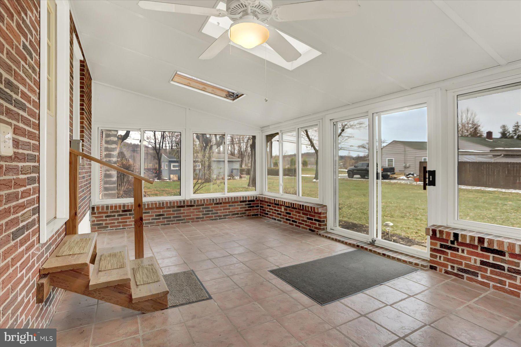 271 SPANGLERS MILL ROAD