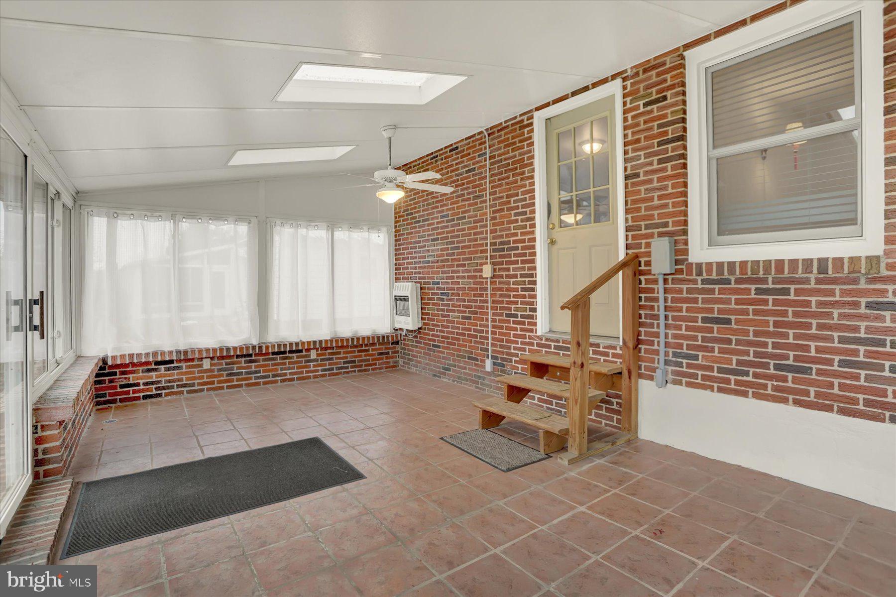 271 SPANGLERS MILL ROAD