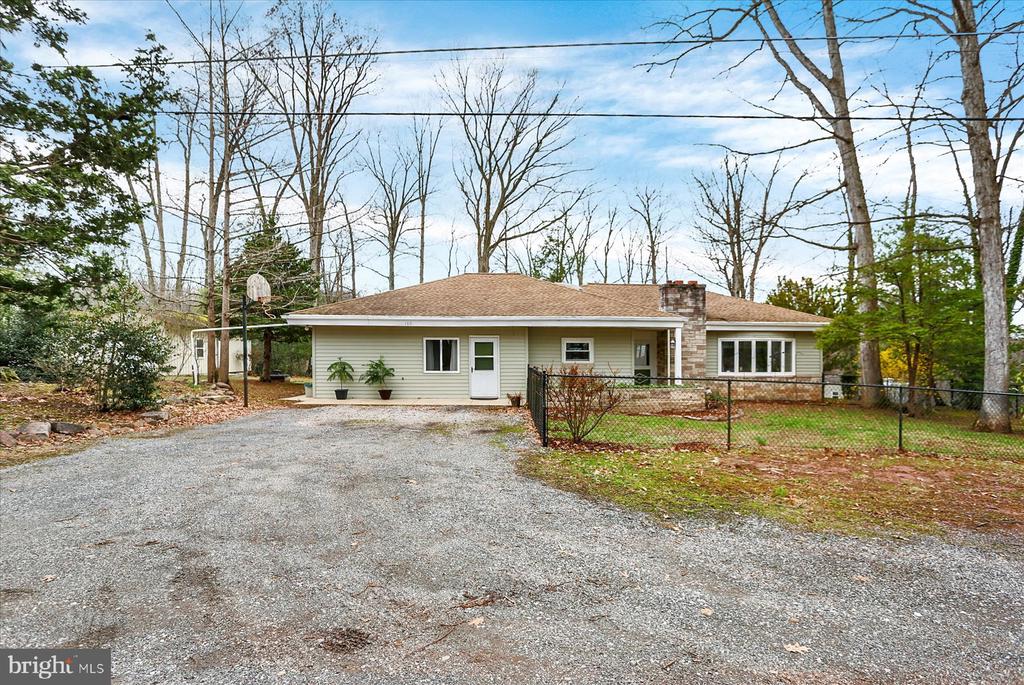 160 KENNEDY LANE