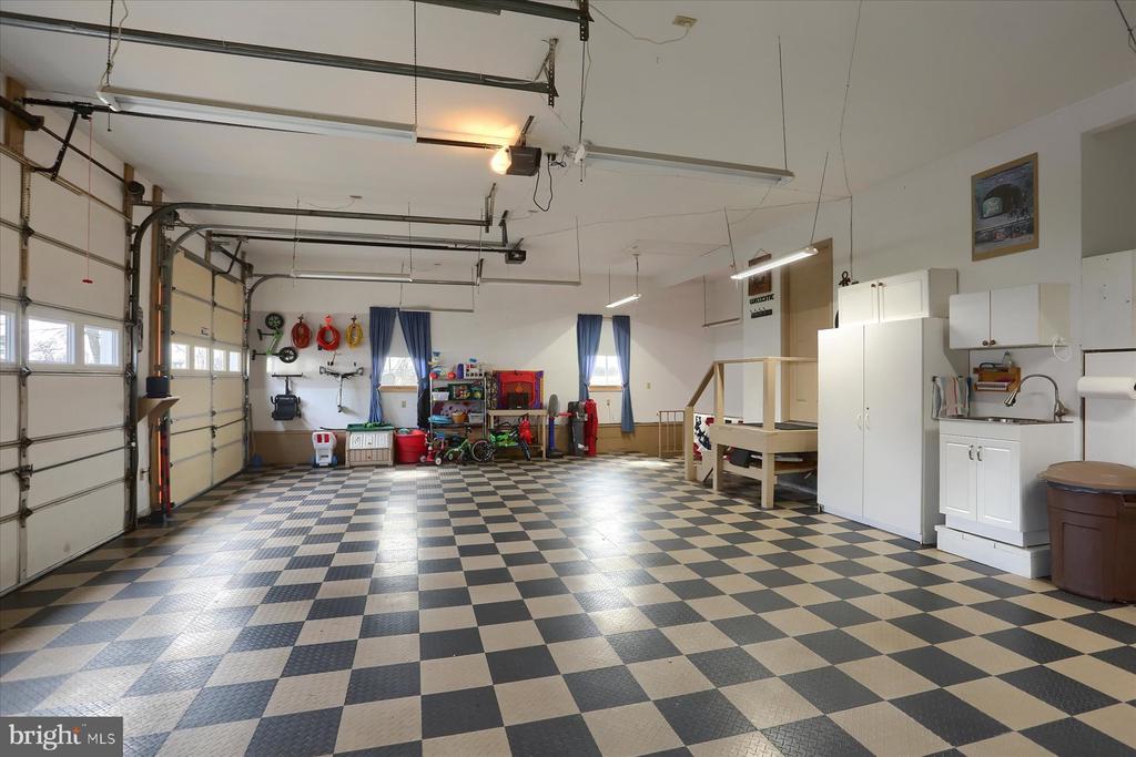 9421 CARLISLE ROAD