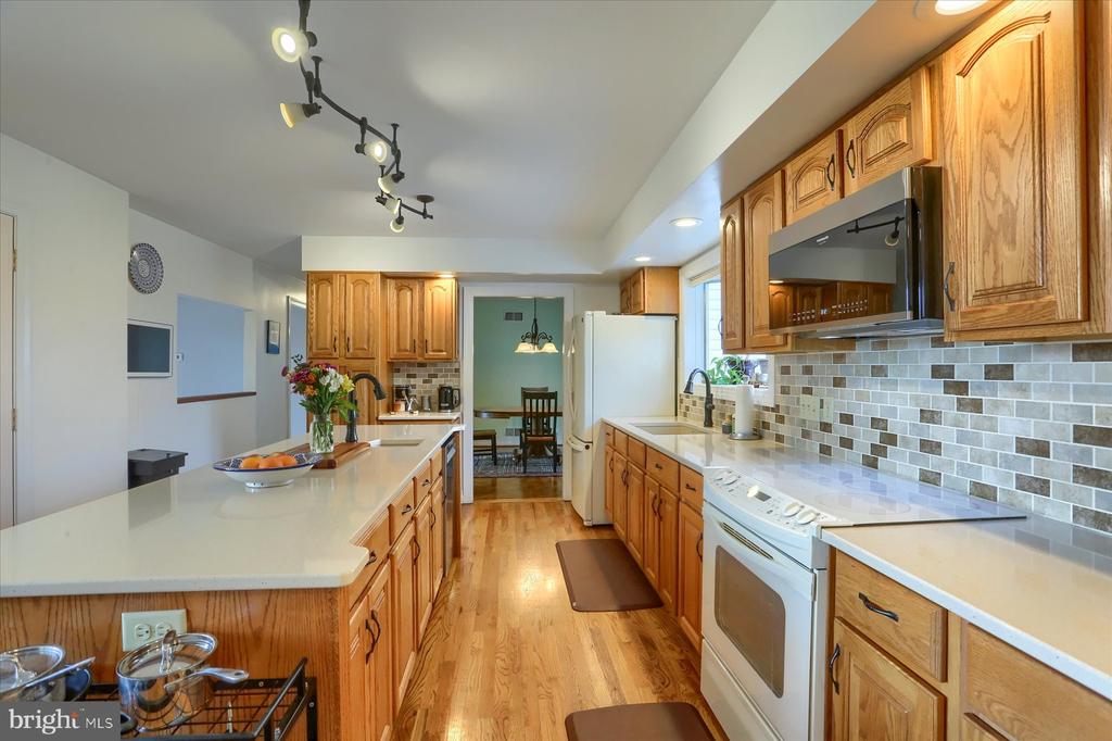 9421 CARLISLE ROAD