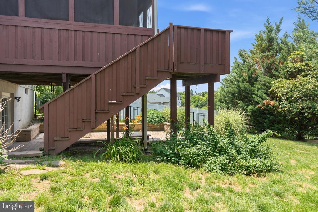 1325 SADDLEBACK ROAD