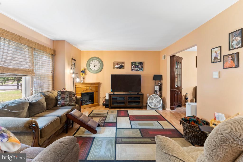 109 YELLOW BREECHES DRIVE