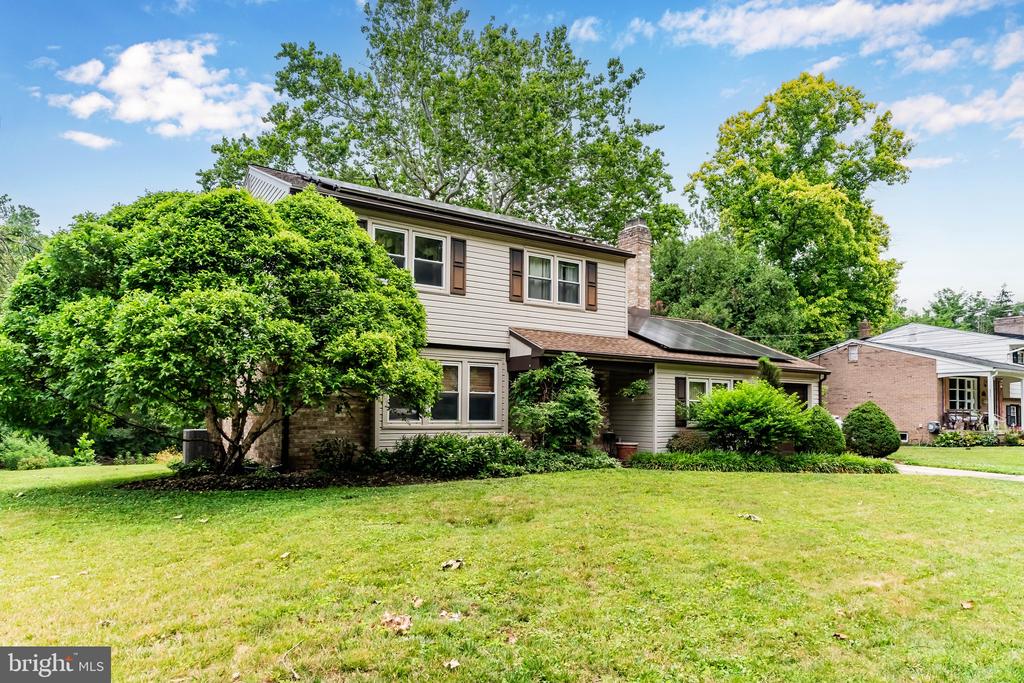 109 YELLOW BREECHES DRIVE