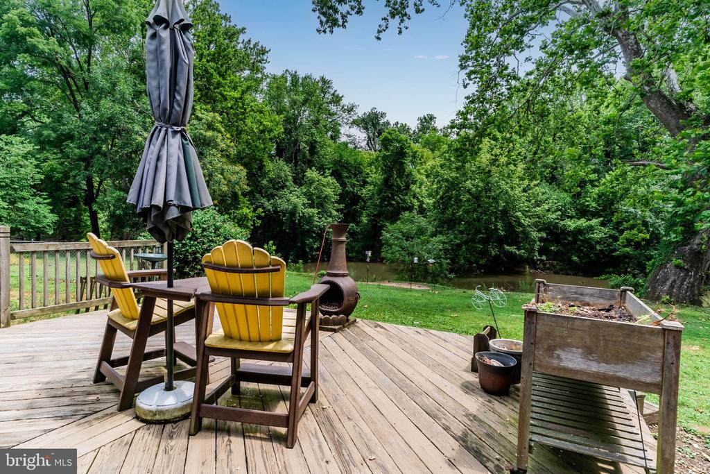 109 YELLOW BREECHES DRIVE