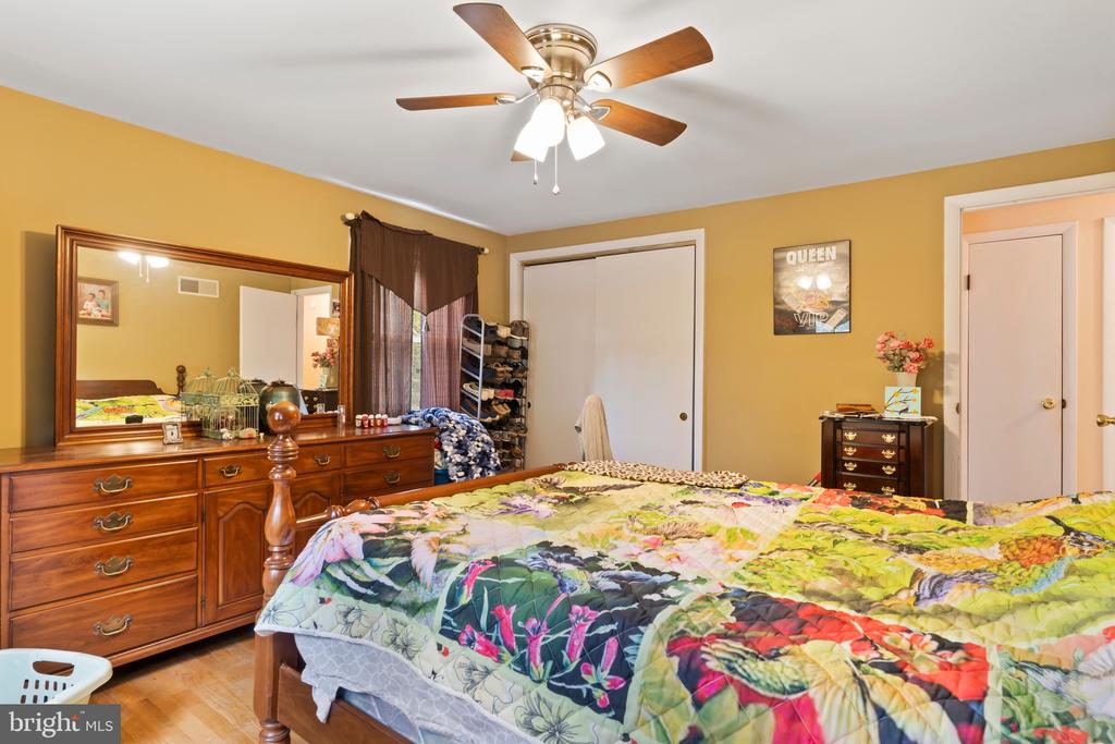 109 YELLOW BREECHES DRIVE