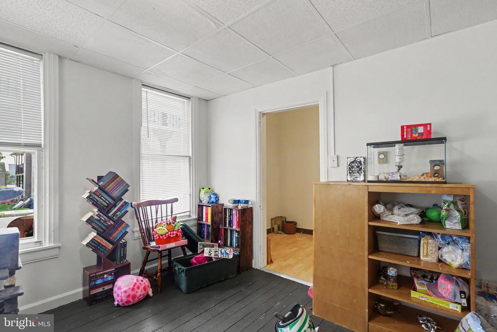 110 N YORK STREET