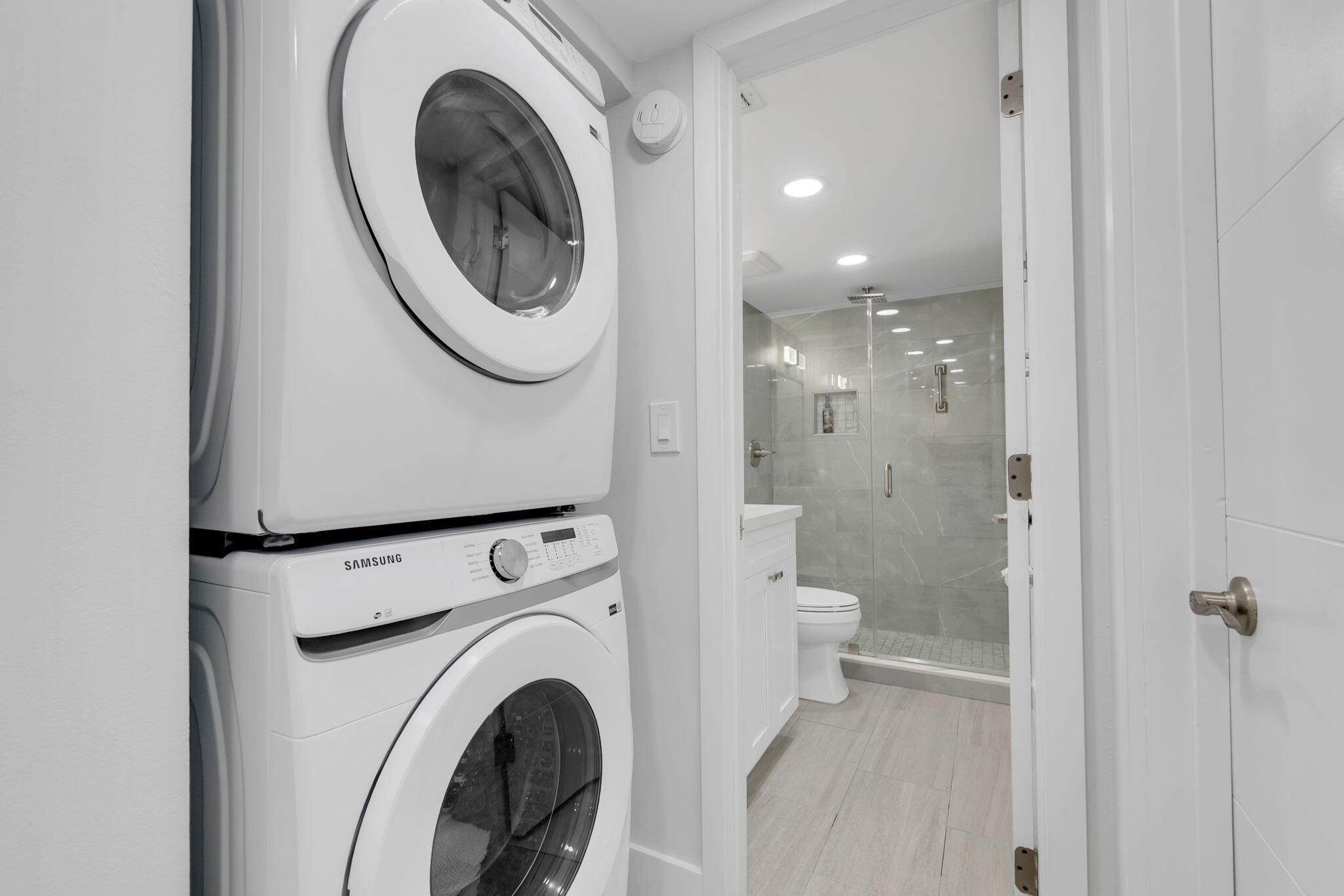3940 INVERRARY Boulevard 803-A