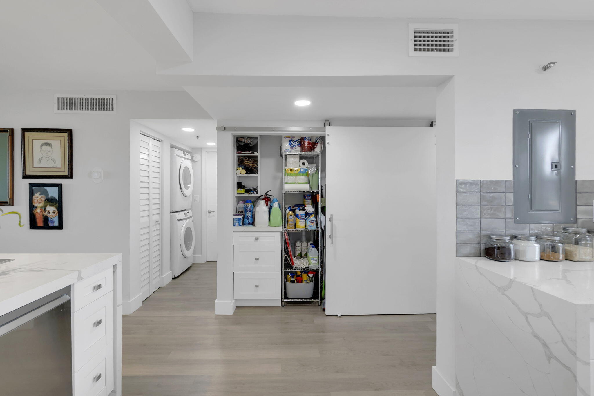 3940 INVERRARY Boulevard 803-A