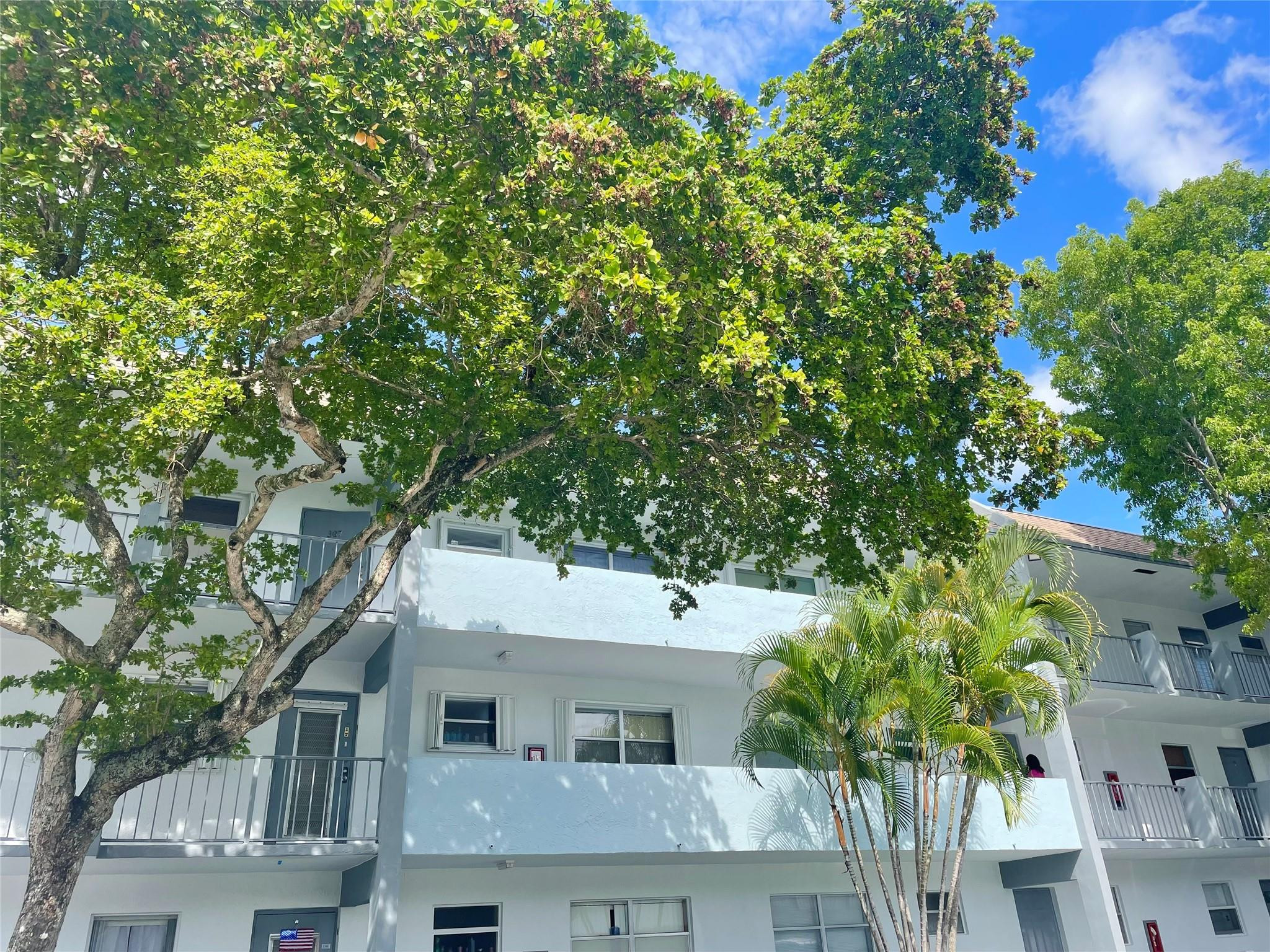 8331 Sands Point Blvd C309