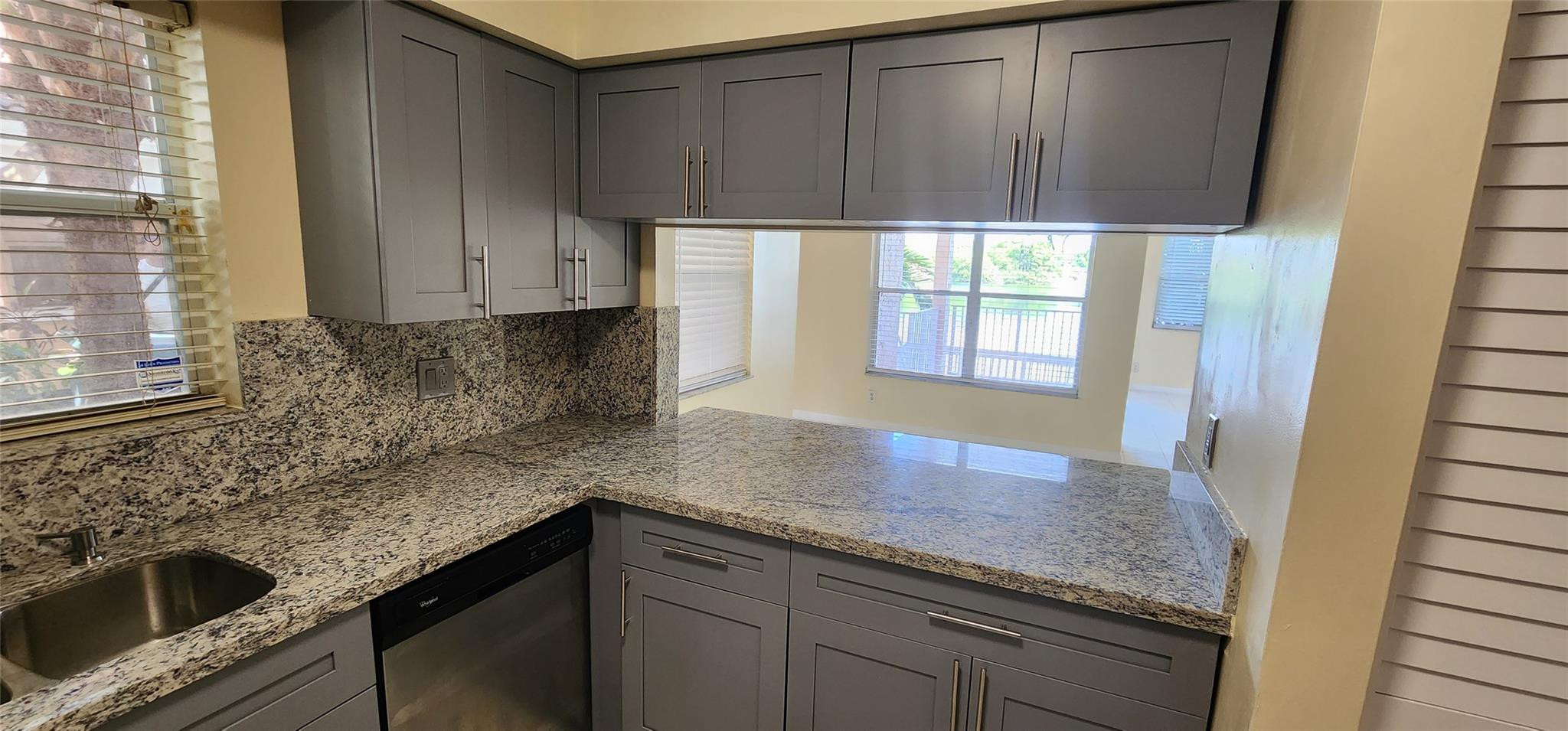 3239 NW 44th St
