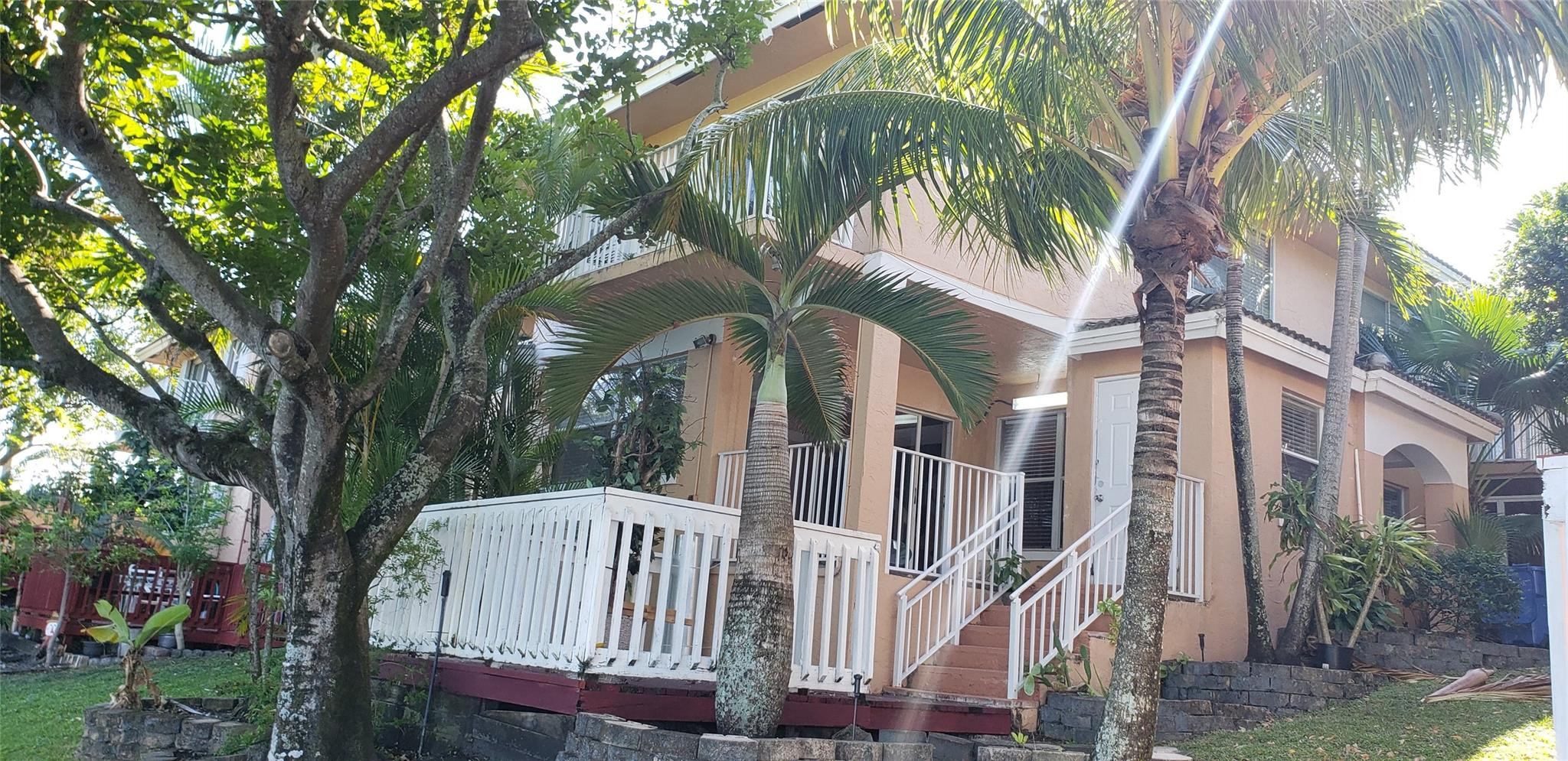 3239 NW 44th St