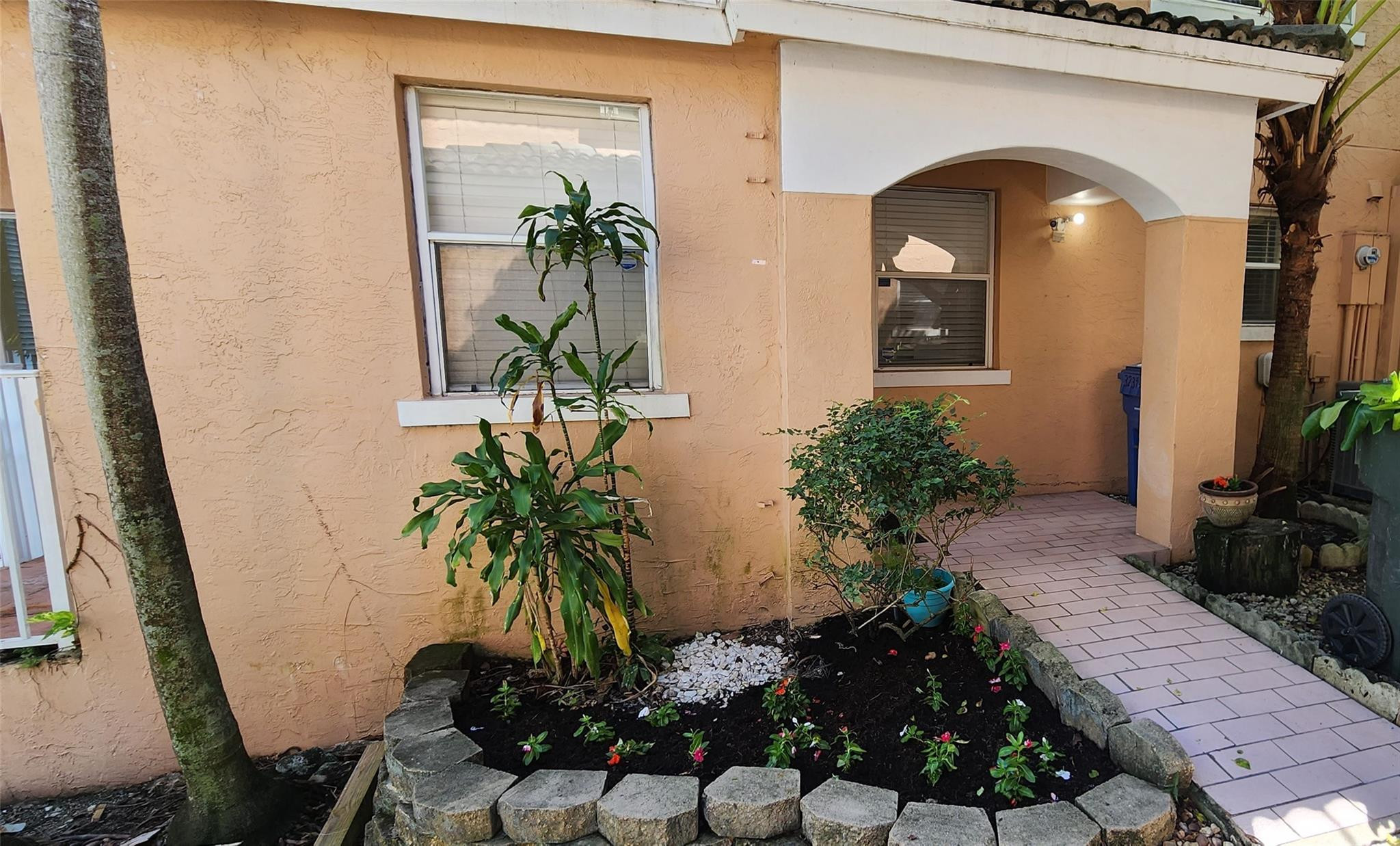 3239 NW 44th St