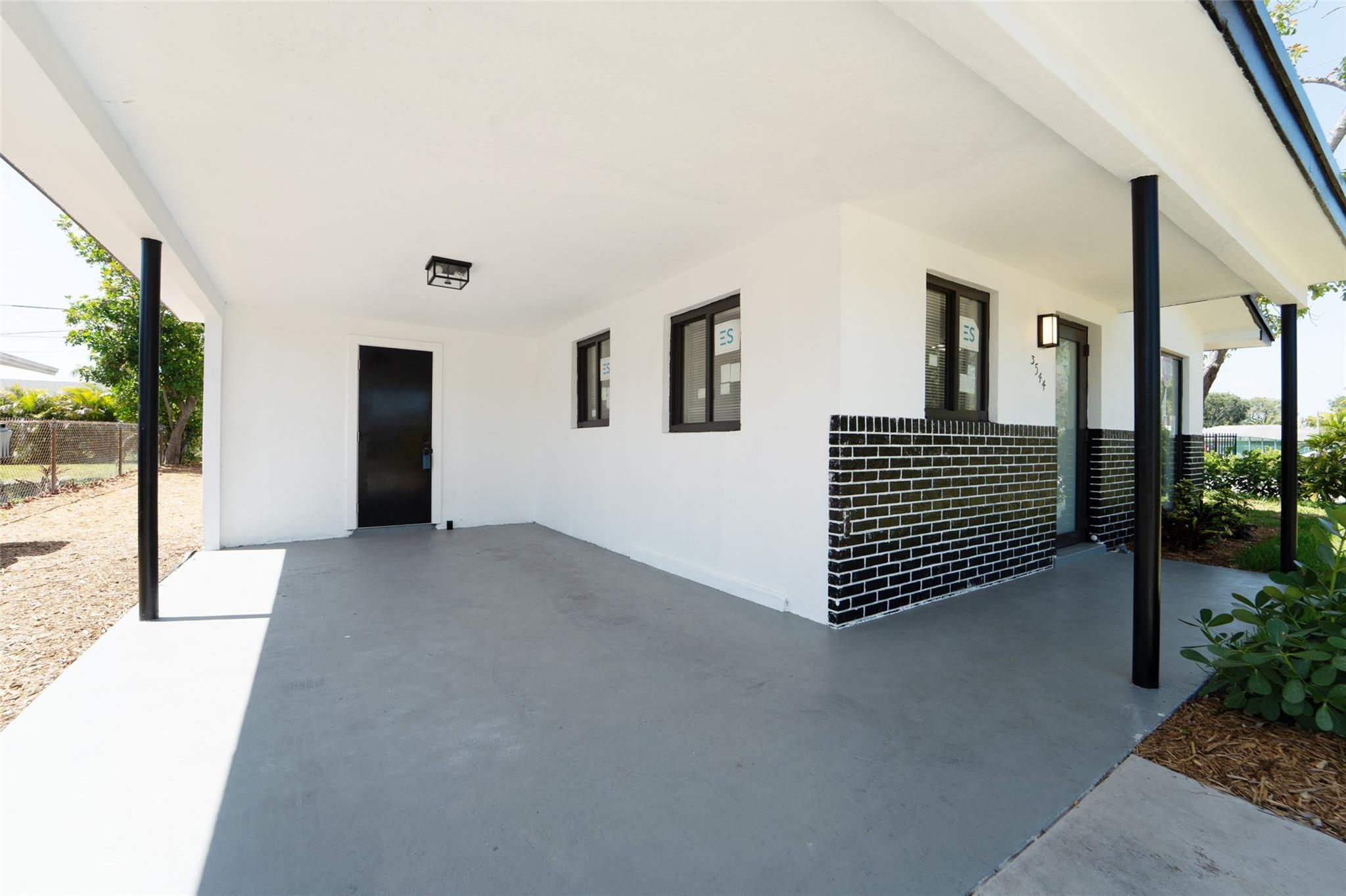 3544 SW 12th Ct