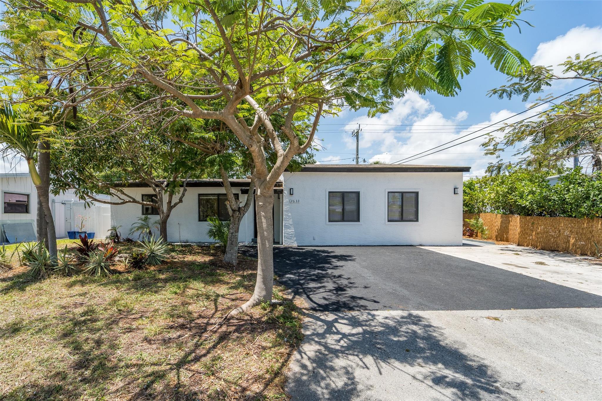 2633 NE 13th Ave
