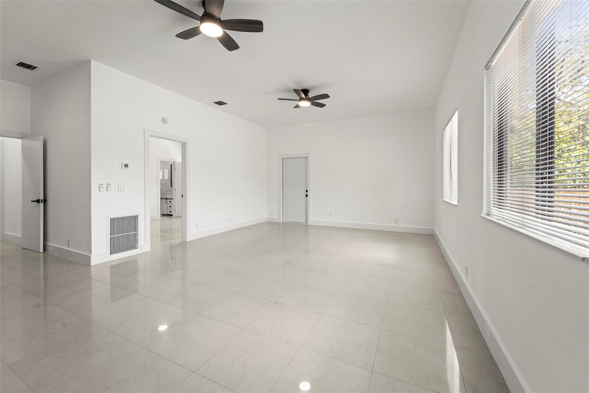 2633 NE 13th Ave