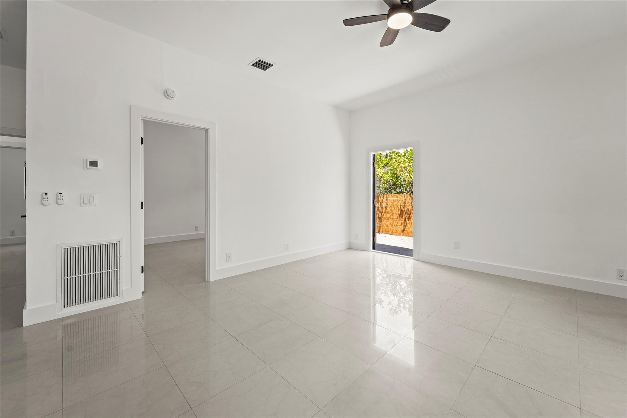 2633 NE 13th Ave