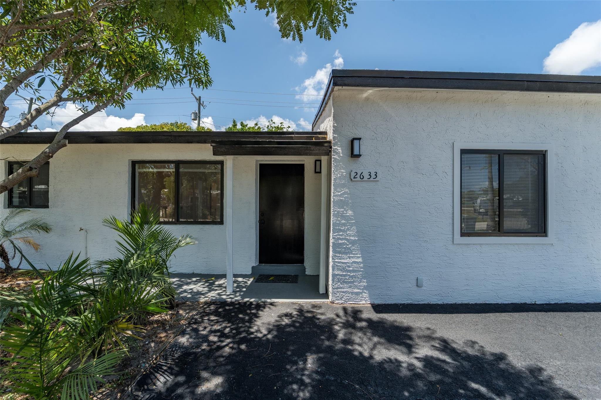 2633 NE 13th Ave