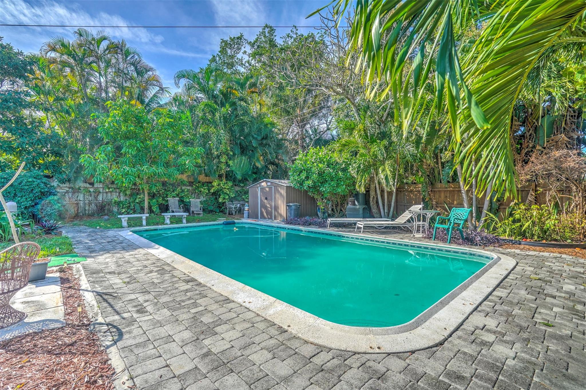 4271 NE 11th Ter