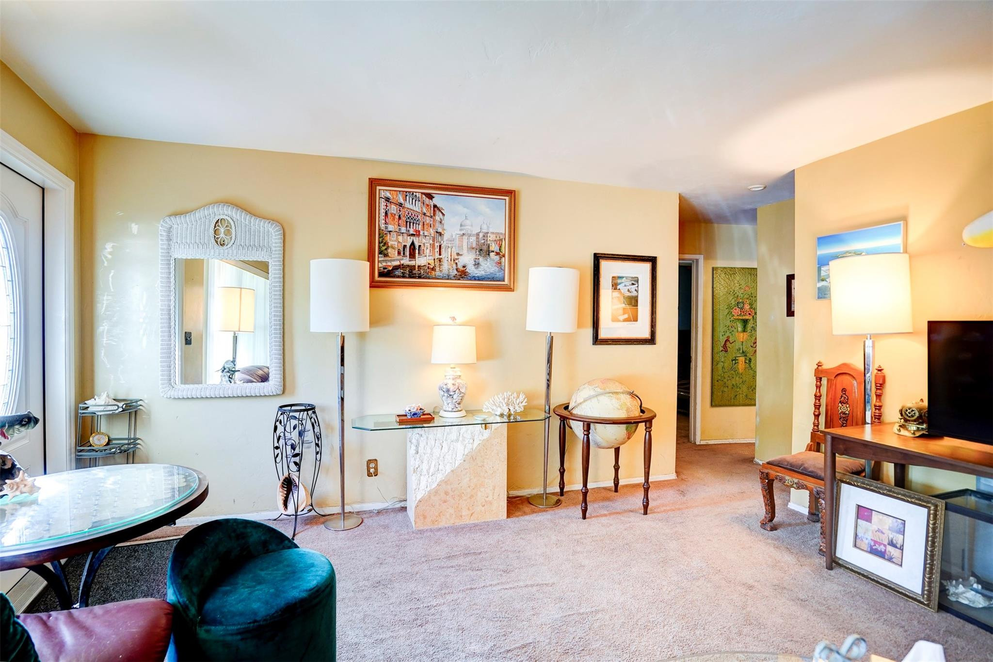 4271 NE 11th Ter