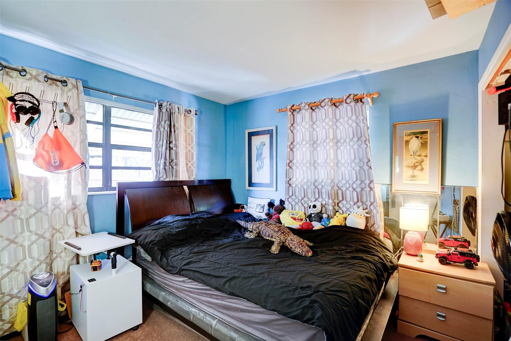 4271 NE 11th Ter