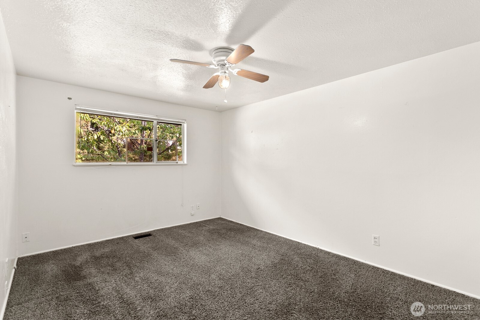 11705 Tomahawk Road SW