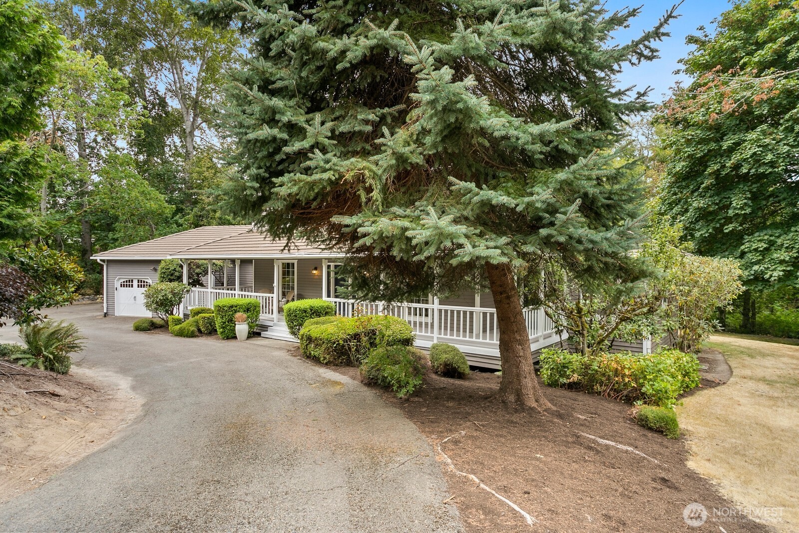 6108 Nahane West NE