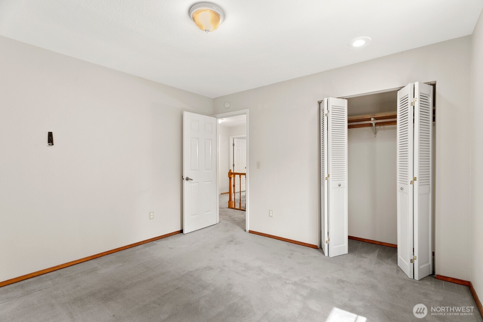 6108 Nahane West NE