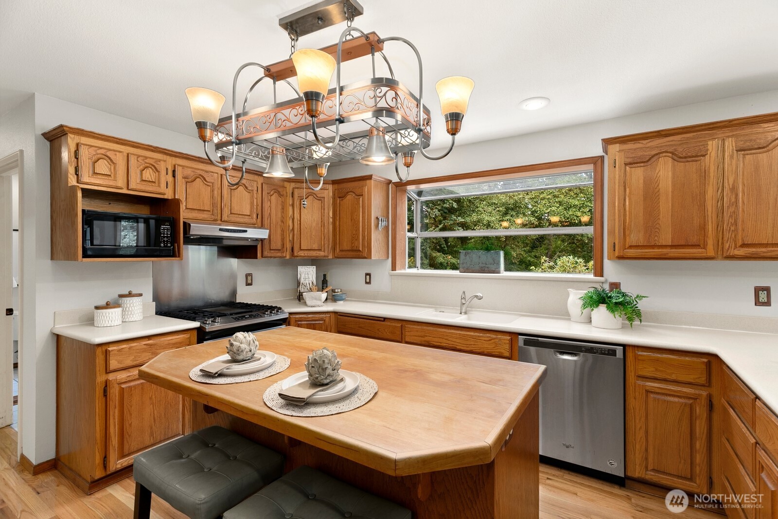 6108 Nahane West NE