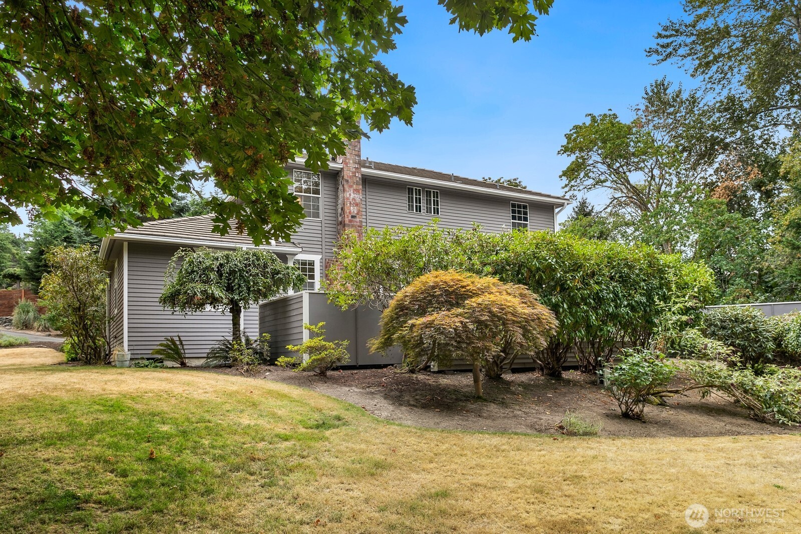 6108 Nahane West NE