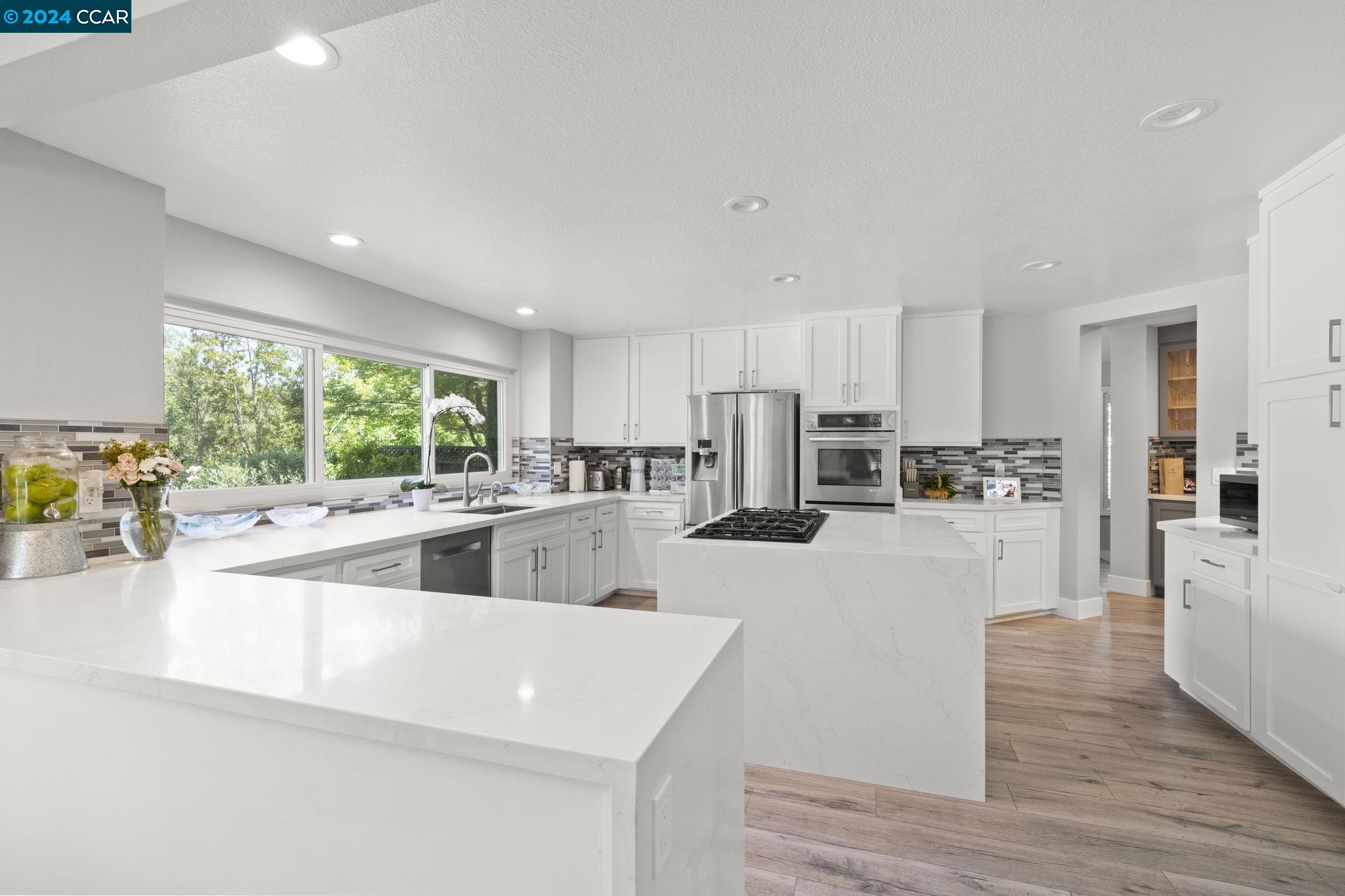 316 Live Oak Dr