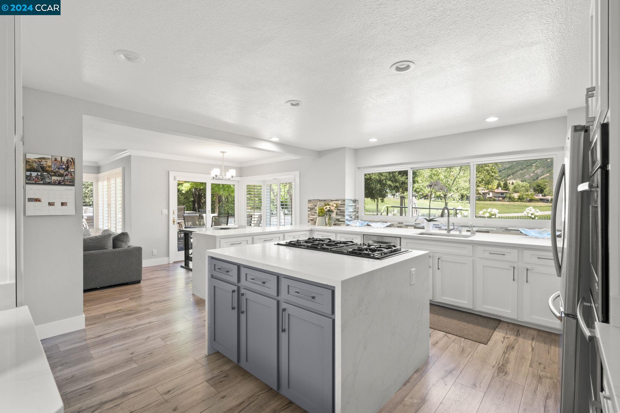 316 Live Oak Dr