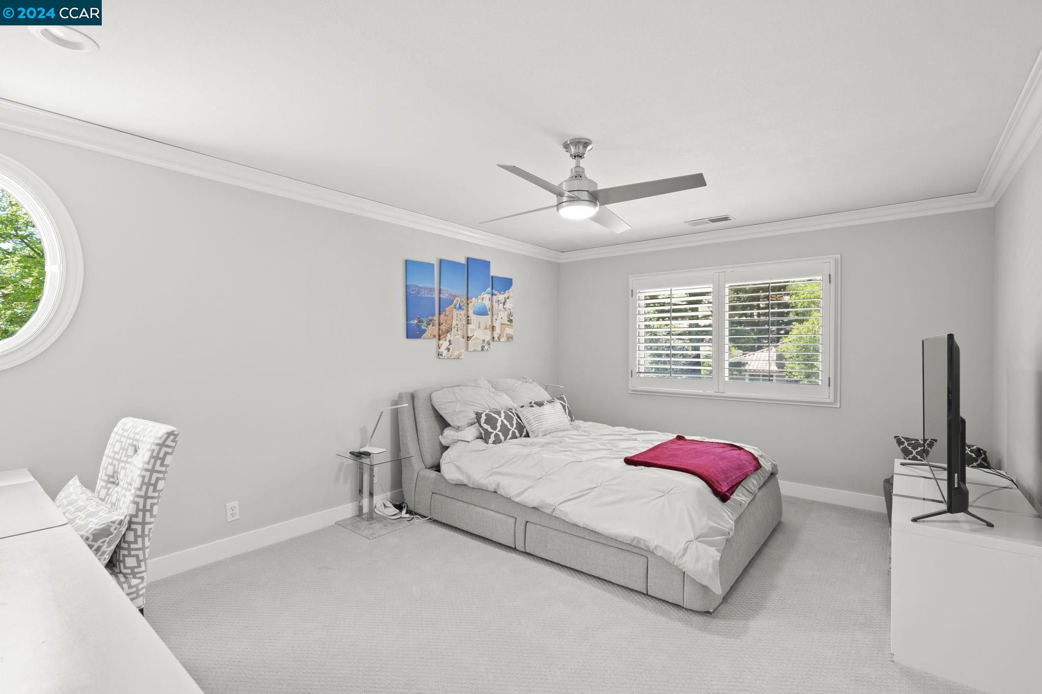 316 Live Oak Dr