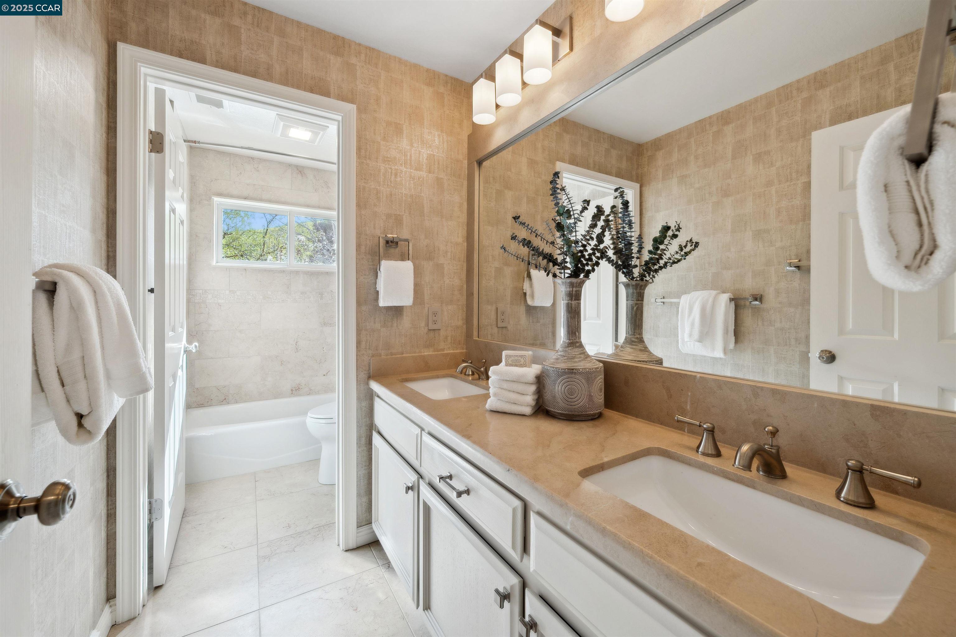 3765 Deer Trail Ct, Danville