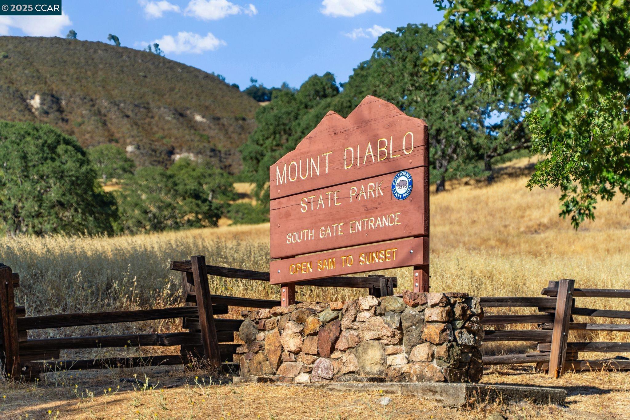 107 Leafield Rd, Danville