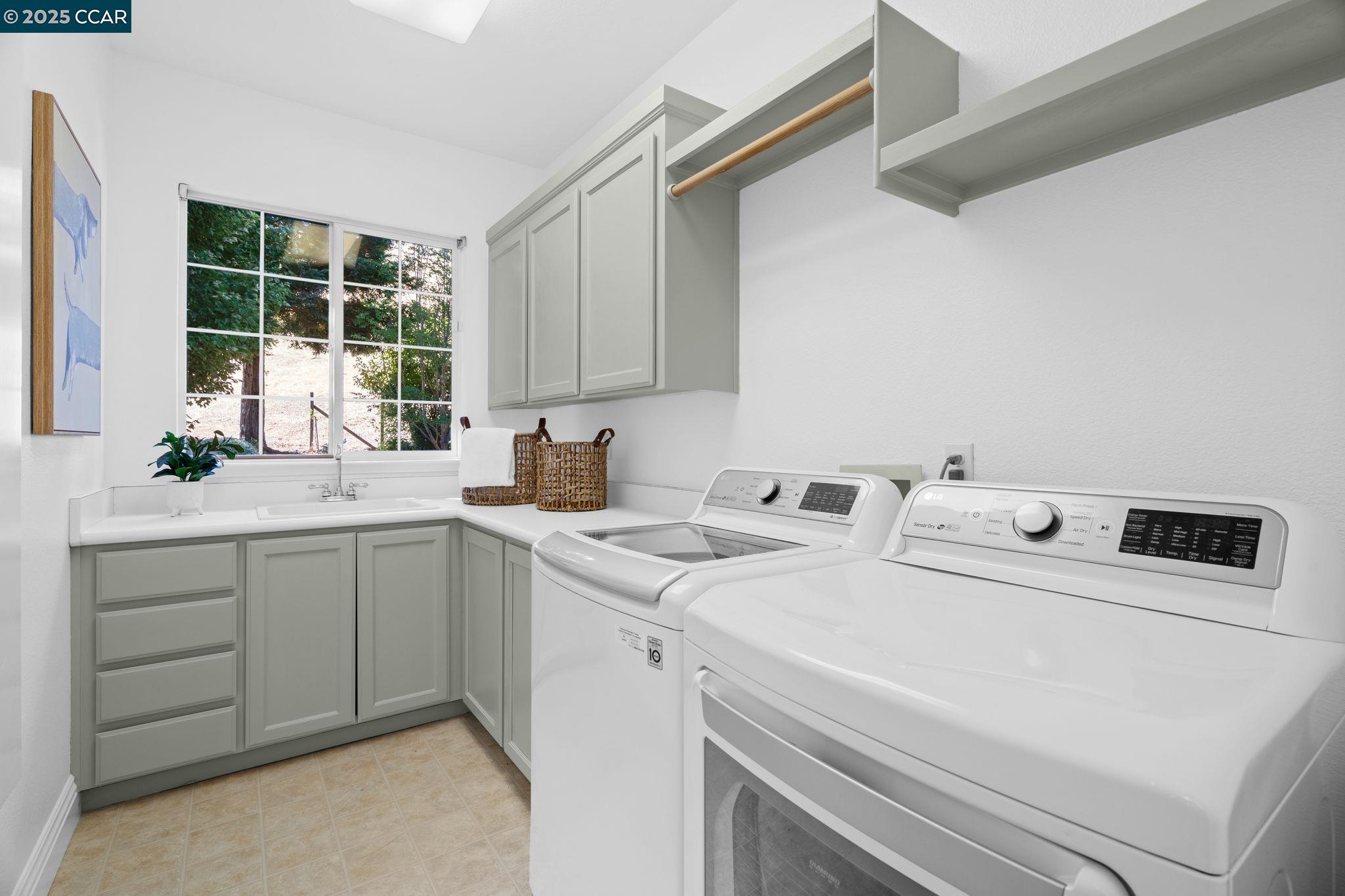 107 Leafield Rd, Danville