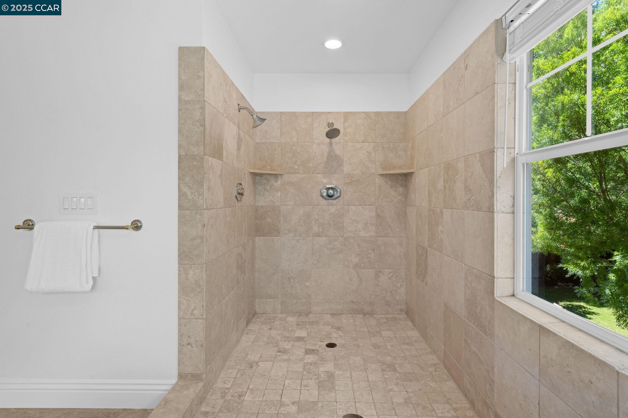 107 Leafield Rd, Danville