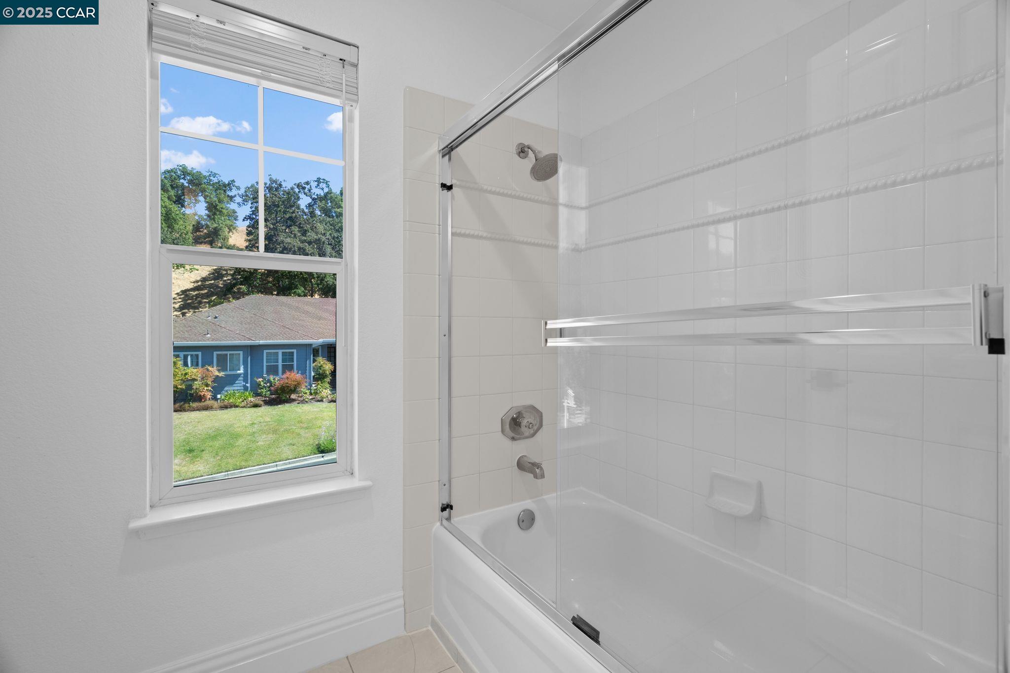 107 Leafield Rd, Danville