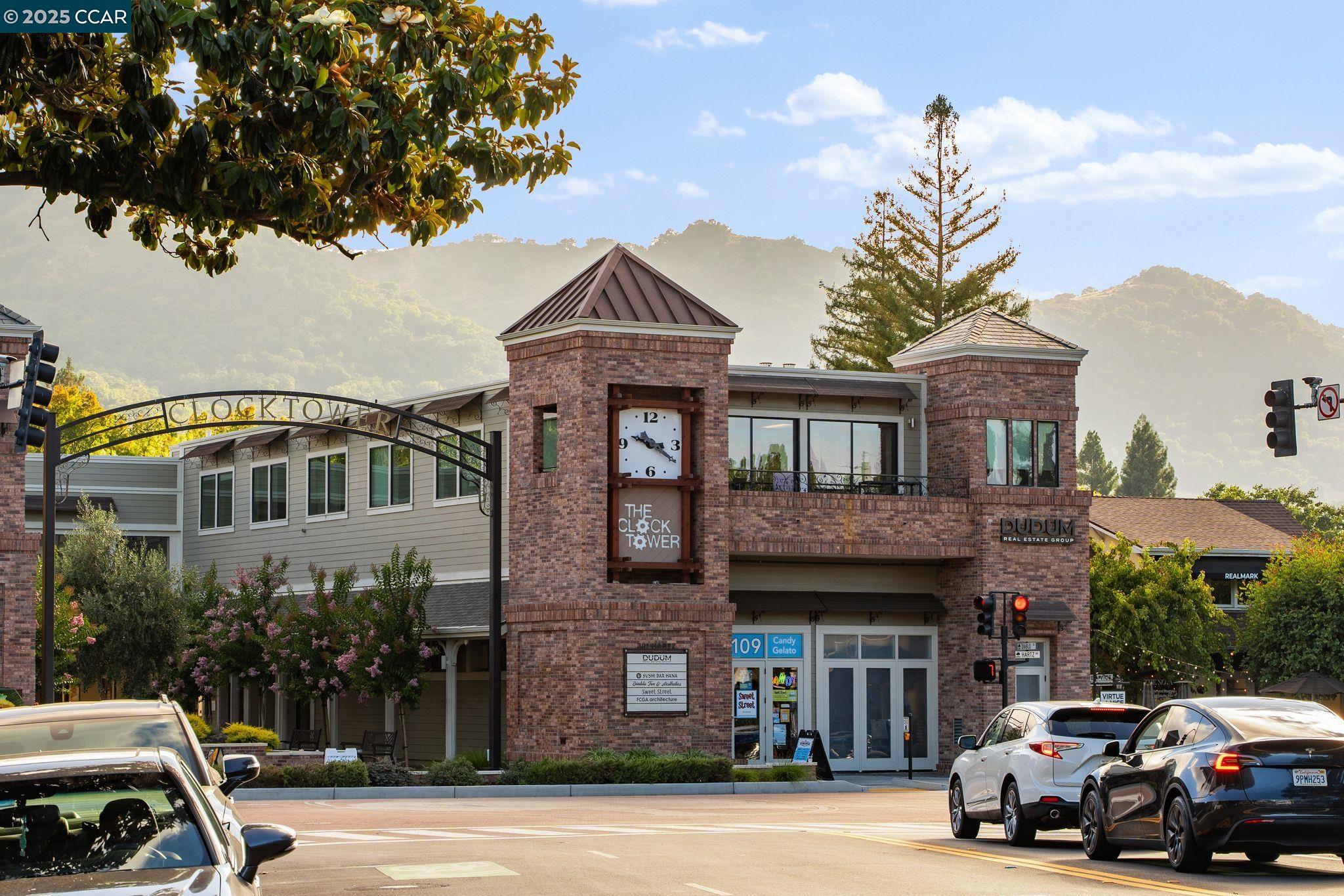 107 Leafield Rd, Danville