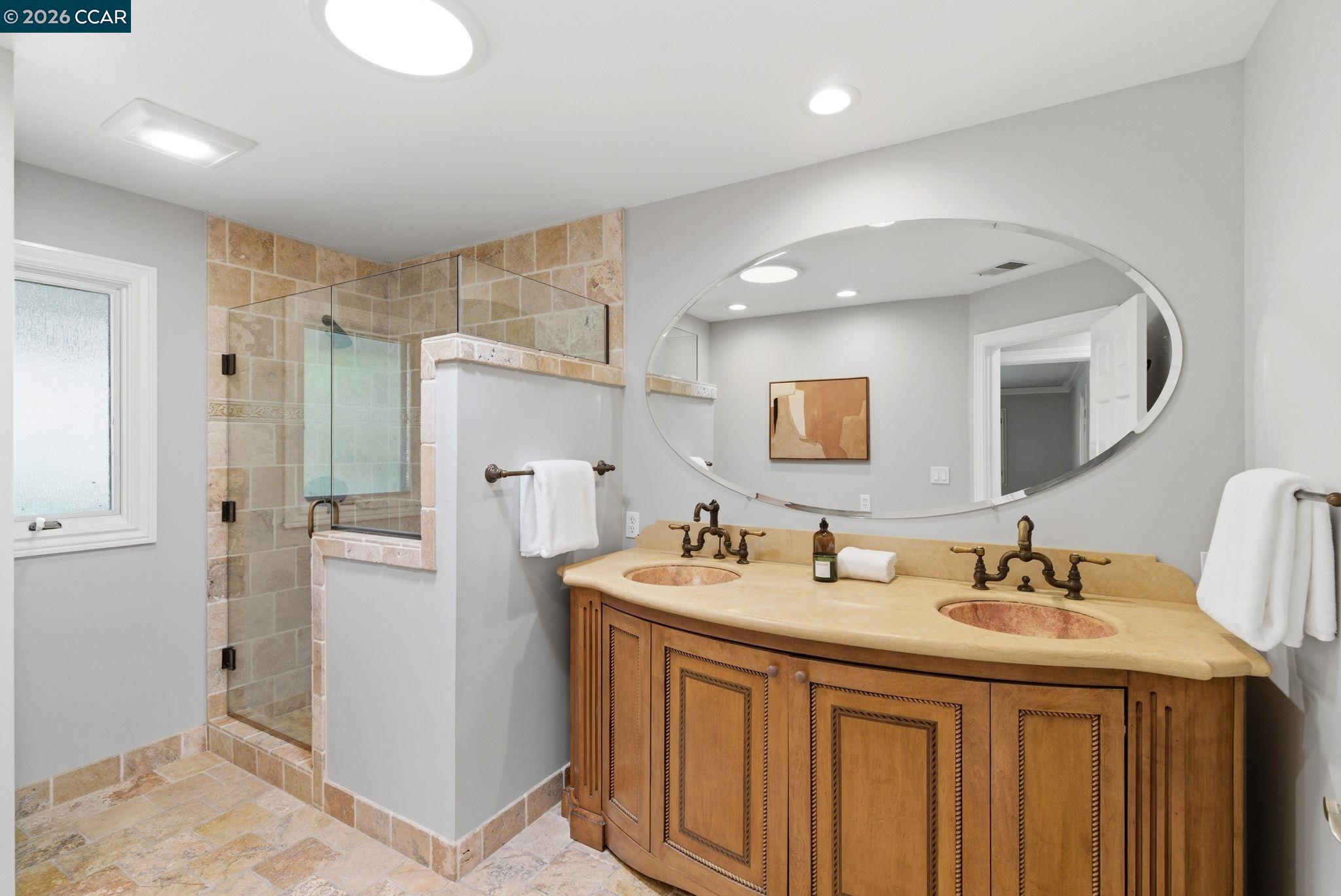 316 Live Oak Dr