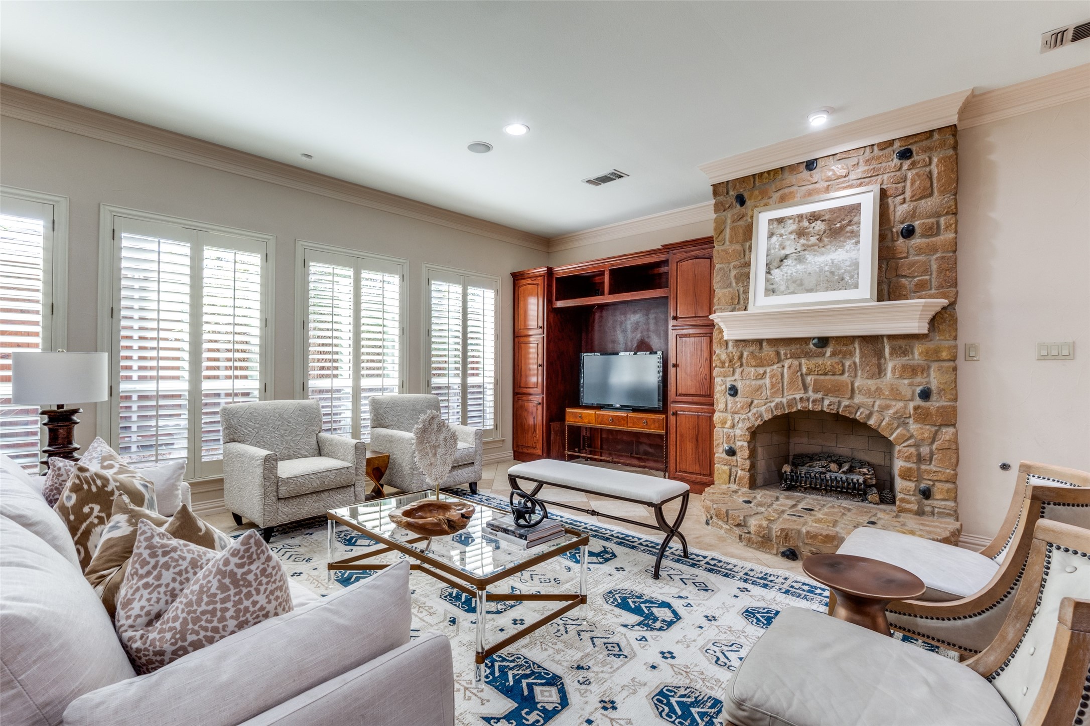 6131 Royalton Drive